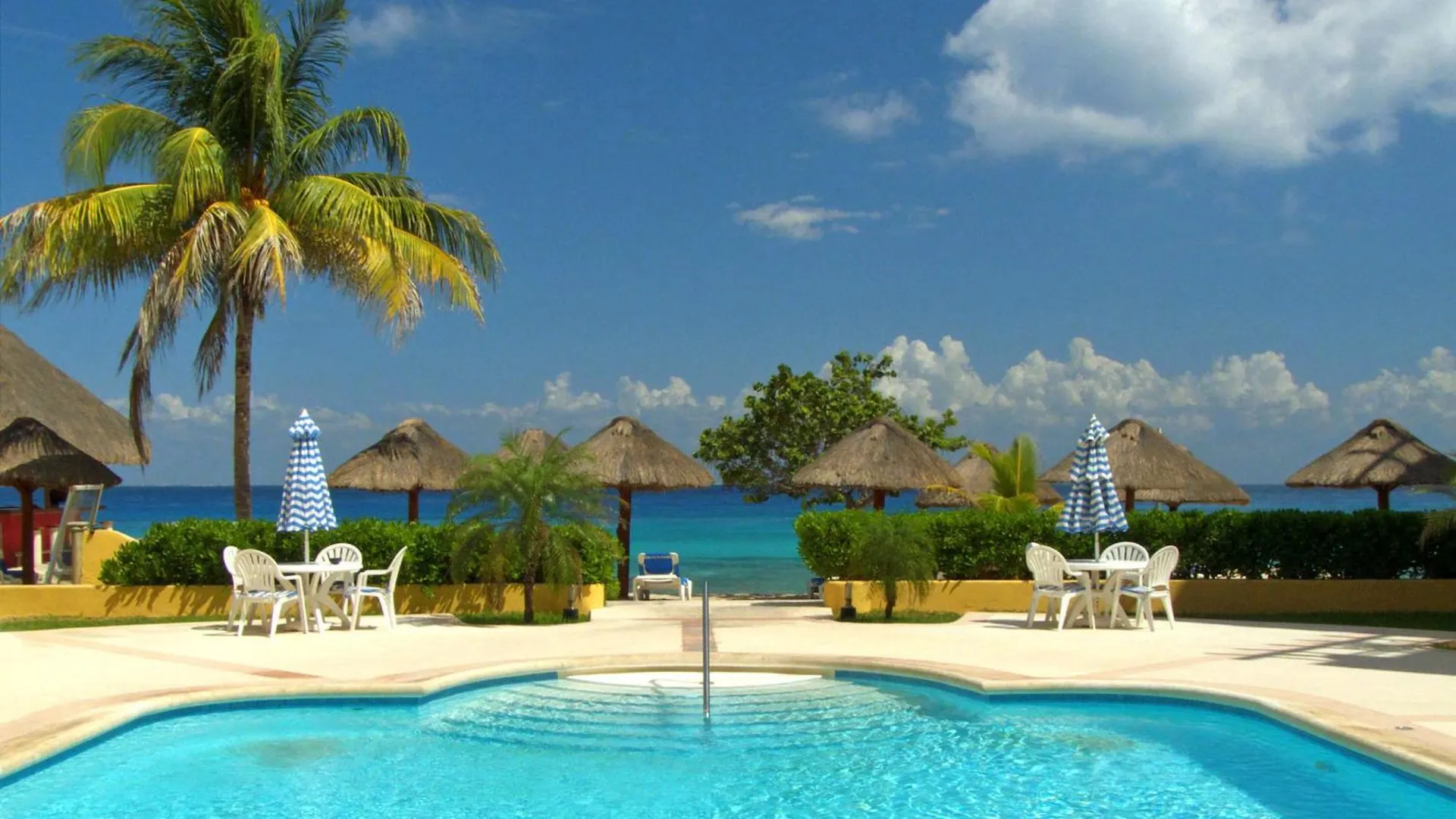 Playa Azul Cozumel Hotel 4*,