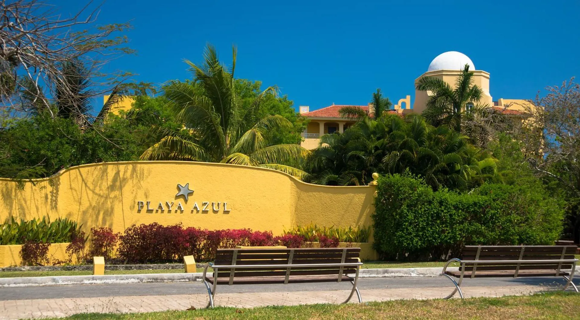 Playa Azul Cozumel Hotel